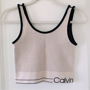 Calvin Klein Performance top size M